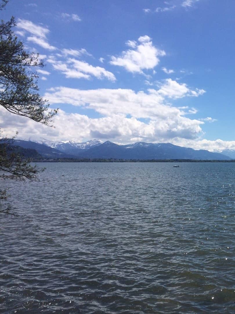 Natur und Bergluft am Bodensee See Berglandschaft Region Friedrichshafen