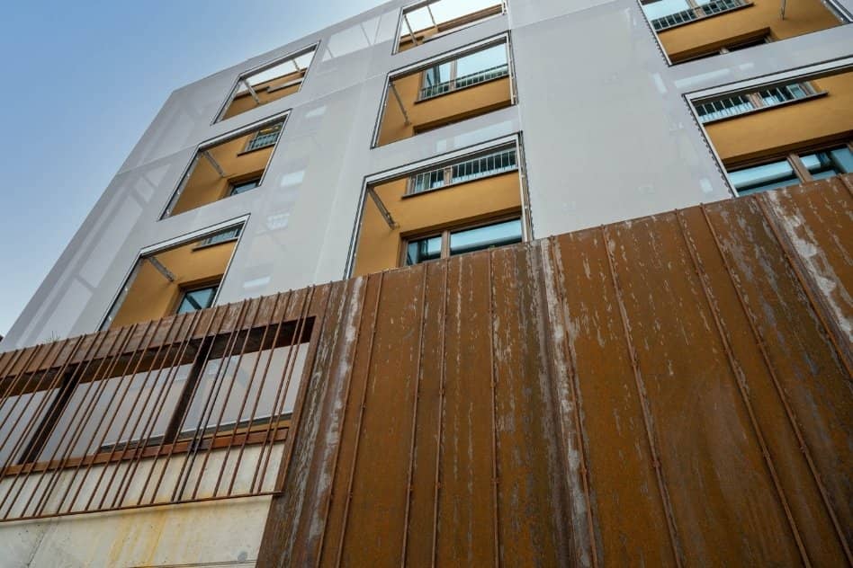 Die Fassade des Hotel Maier Fassade Gebäude Hotel Maier