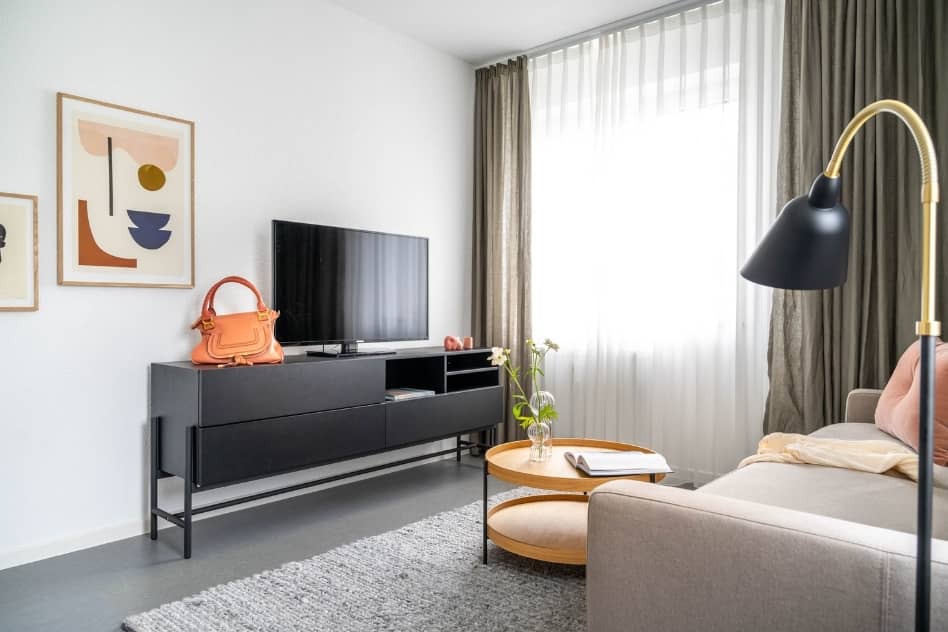 Sitzecke FeWO Stube TV Couch Sofa Wohnzimmer FeWo Sitzecke